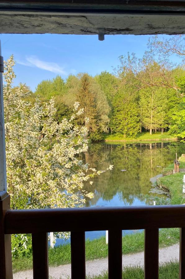 Le Moulin De Pasnel Monteaux Exterior foto
